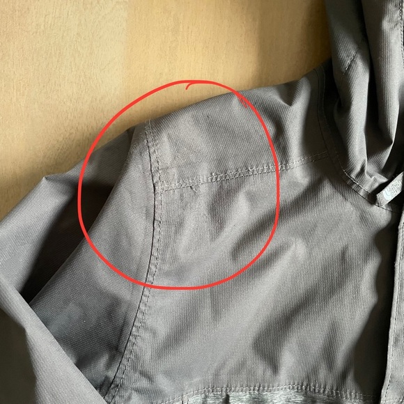 The North Face Black and Gray Boys' Jacket - Picture 8 of 8